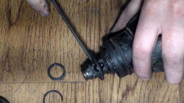 Бьет, но не крутит! Ремонт перфоратора Bosch 2-26