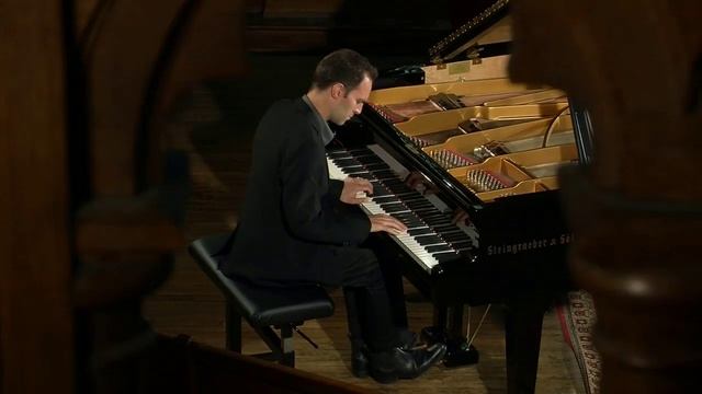 Вильгельм Фридеман Бах. Соната ля-минор (А-moll) FKnv.8. Исполняет David Bismuth (фортепиано). смотреть онлайн