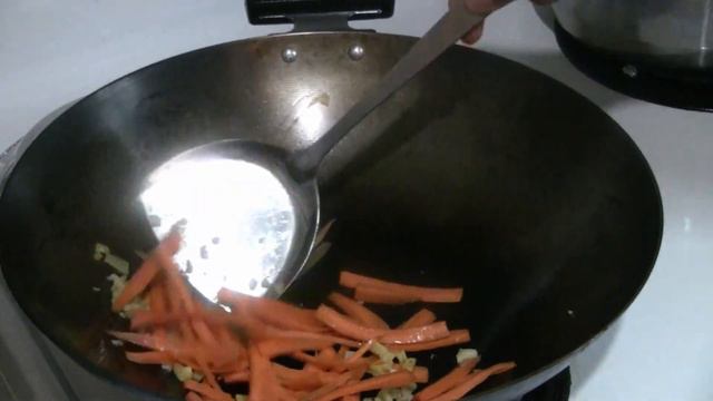 Crispy Ginger Beef Famous Recipe  脆皮生薑   (Invented At Silver Inn in 1975 In Calgary,  Alberta)