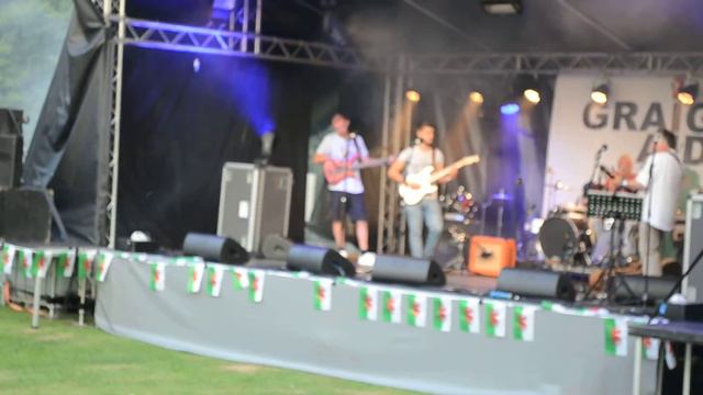 Mostly Blues - Sharp Dressed Man (ZZ Top) смотреть онлайн