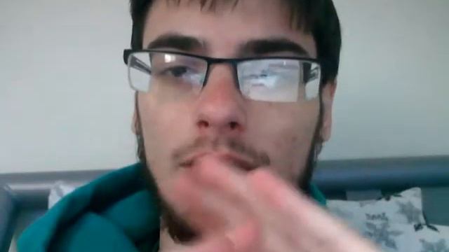 Twentieth Vlog: Awkward Facial Hair смотреть онлайн