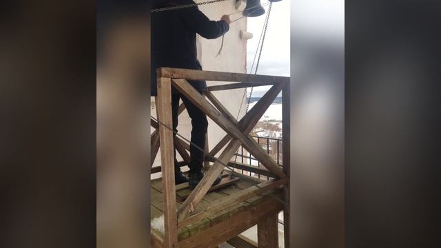 Звон и хор в храме Архангела Михаила. Село Михайловское (звонарь Курдов Федор) смотреть онлайн