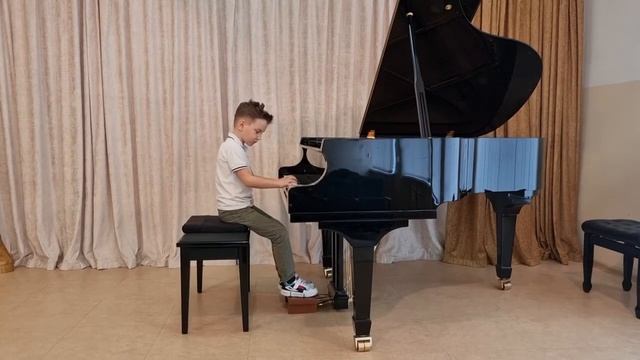 Горячий Александр 7 лет, 1 класс смотреть онлайн