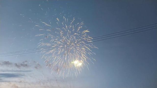 Салют в Яр-сале в честь 76 годовщины Великой Победы! смотреть онлайн