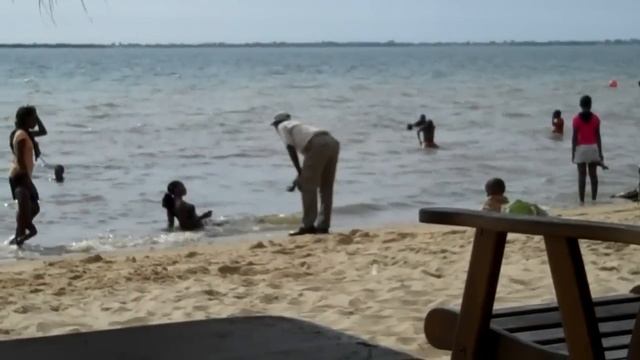 Luanda, Angola - Beach Music смотреть онлайн