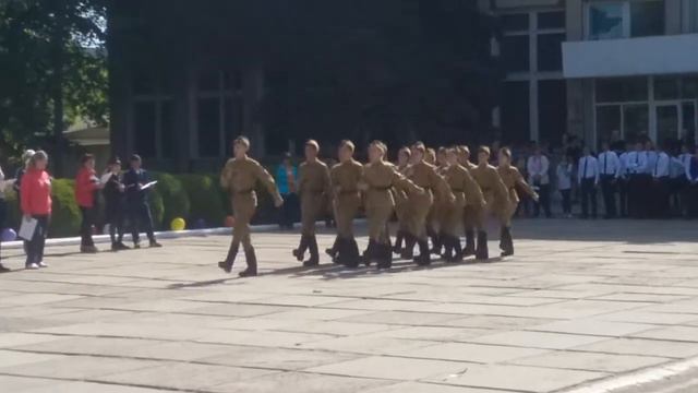 Как нужно правильно маршеровать! смотреть онлайн