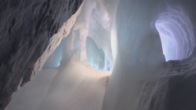 Ледовая пещера Айсризенвельт / Eisriesenwelt смотреть онлайн