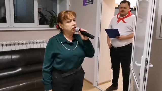 Поднятие флага РФ в школе №2 г. Брянска смотреть онлайн