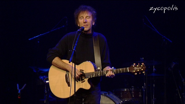 Alain Souchon - La Vie Théodore - La Vie ne Vaut Rien - LIVE HD смотреть онлайн