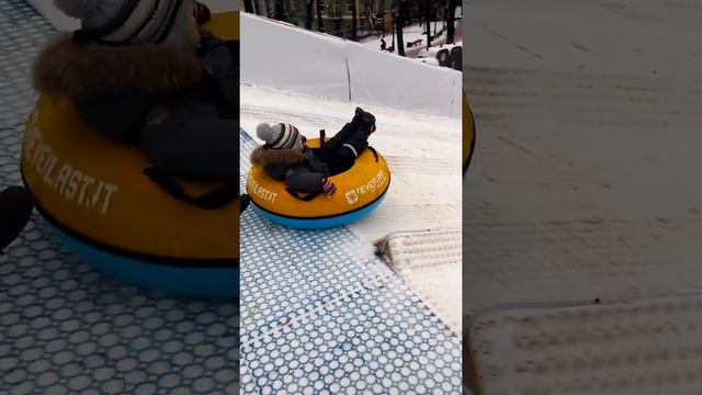 День Святого Николая ! Все спешим на Софиевскую площадь кататься на горках смотреть онлайн