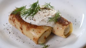 Блинчики с мясом и творогом. Панкейки с беконом и кленовым сиропом. Жареный творог с фруктами