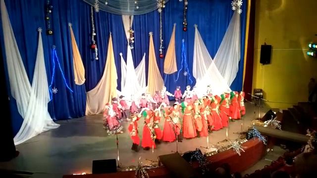 Детский коллектив "Казачий двор" Донецкого городского Дворца детского творчества. смотреть онлайн