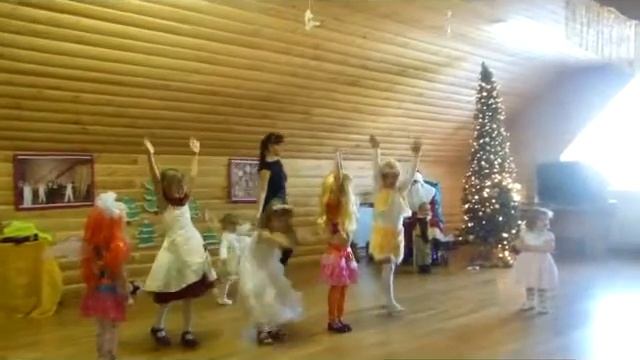 Новогодний праздник 2013 в Стране чудес Часть 2 смотреть онлайн