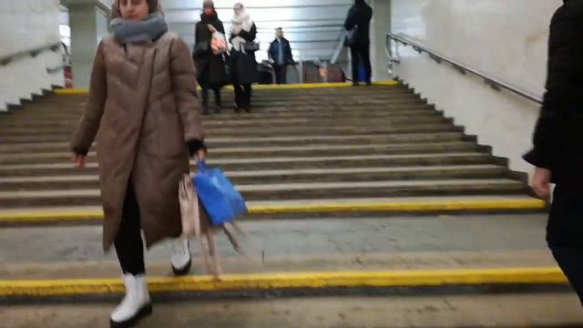 Выход в город со станции метро Академия наук минского метрополитена смотреть онлайн