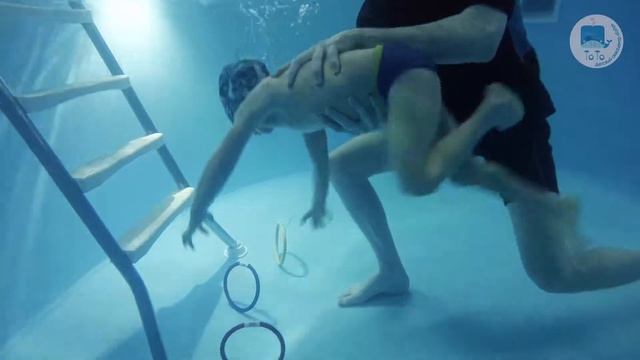 Детское плавание (Аарон, 3,5 года) смотреть онлайн