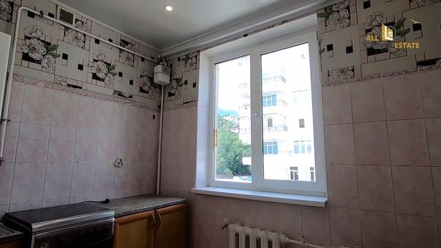Однокомнатная квартира 36,3 кв.м. в центре Ялты на ул. Киевской смотреть онлайн