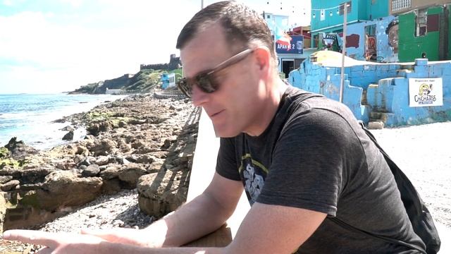 LA PERLA WALKING TOUR IN SAN JUAN PR | Is La Perla Puerto Rico dangerous? смотреть онлайн