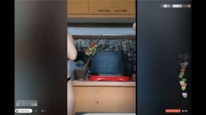 ДЕВУШКА ОТЖИГАЕТ В ТРУСАХ В ПЕРИСКОПЕ | PERISCOPE