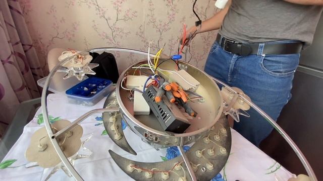 Ремонт люстры . Лампочки галоген 12в 20вт ! смотреть онлайн