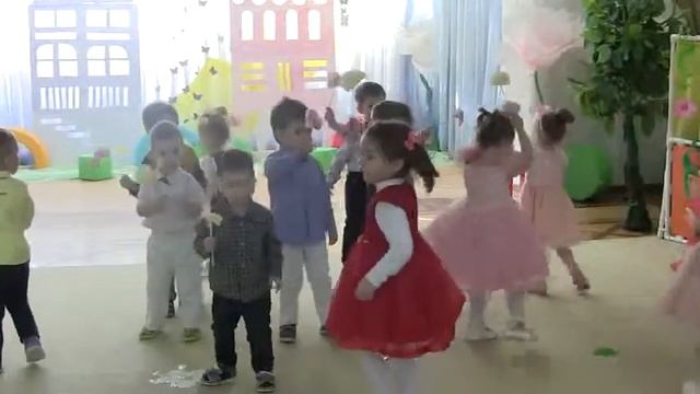 Поздравление с 8 марта группа №1 "Солнышко" смотреть онлайн