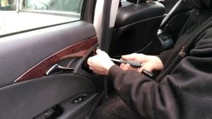 Как снять обшивку карту задней двери MERCEDES W211demontaz boczka drzwi tyl/ door panel removal!