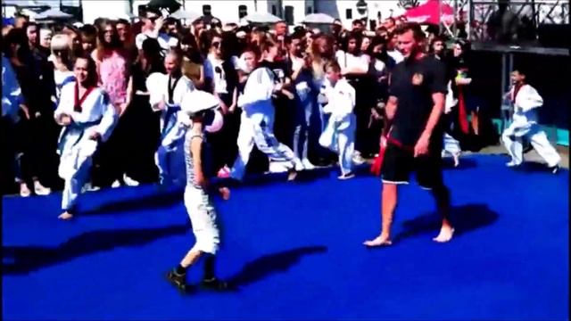 Taekwondo - WT. выступления на праздниках в Минске. смотреть онлайн