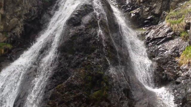 Водопад в Медвежьем ущелье смотреть онлайн