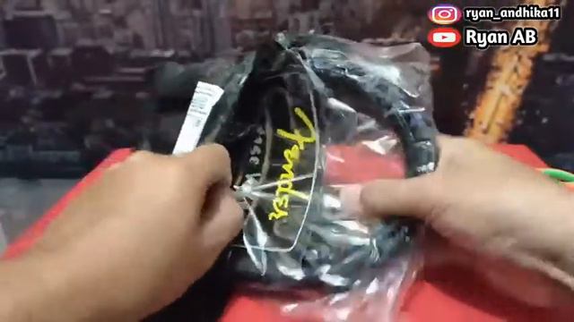 Unboxing Kabel Jack Original Merk Fender смотреть онлайн