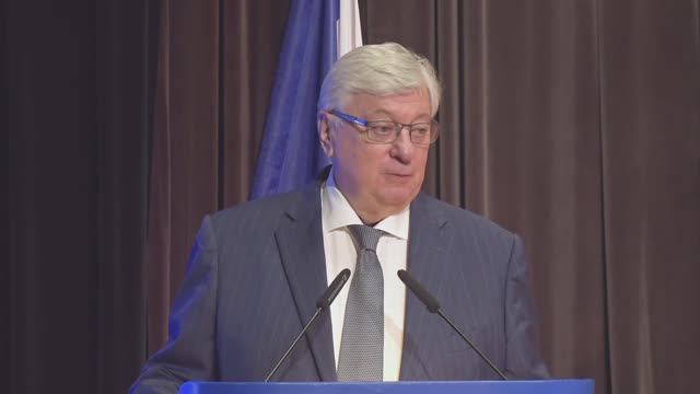 Дипломы выпускникам магистратуры МЭО, МБ, МИЭП, ИМТУР, ИМИП, УМП 04.07.2024 смотреть онлайн
