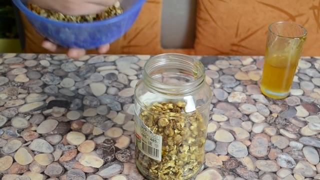 Как повысить иммунитет? Витаминная смесь из грецких орехов и меда. Профилактика простуды и т.д. смотреть онлайн