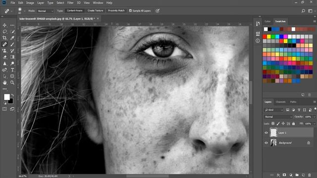 Photoshop Beginners course -- 17.Spot Healing Brush Tool смотреть онлайн
