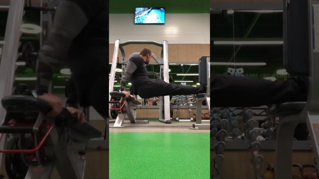 Д1 отжимания узкой постановкой ладоней от лавки смотреть онлайн