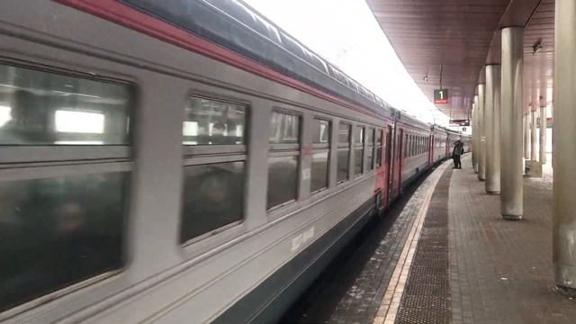 Электропоезд ЭД2Т-0044 "Имени Героя Советского Союза Елены Фёдоровны Колесовой" платформа Ростокино смотреть онлайн