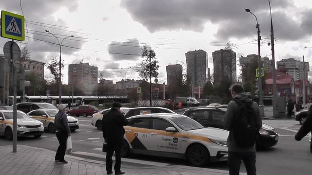 В Гагаринский суд подать административный иск. смотреть онлайн