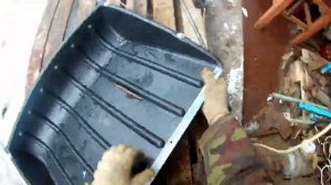 Ремонт большой снеговой лопаты (скрепера).