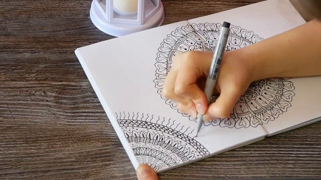 УСПОКАИВАЮ НЕРВИШКИ Рисую мандала / Арт терапия смотреть онлайн