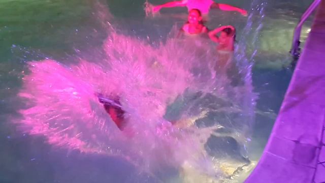 PicsArt pool party - "time to throw" 2014 08 29 17 55 44 смотреть онлайн