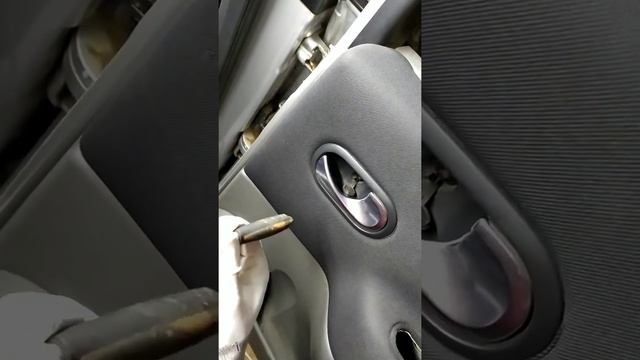 renault Scenic II демонтаж карти задніх дверей смотреть онлайн