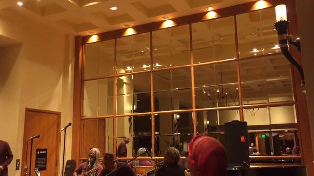 Vincent Kobelt & Charles Curtis Blackwell performing at Top смотреть онлайн