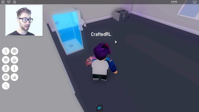 WORKING AT A HOTEL IN ROBLOX смотреть онлайн