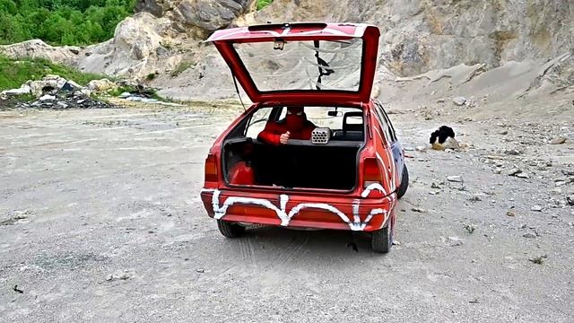 Spider-Man Car VS Hulk Car смотреть онлайн