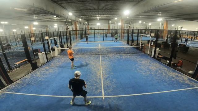 Padel i PDL Center Frihamnen смотреть онлайн