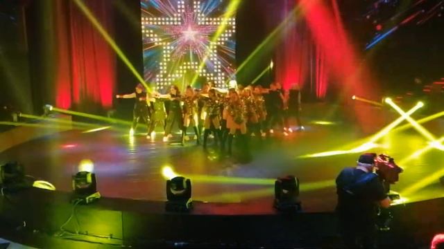 VEGAS Сити холл в Москве. 22.03.21. Студия танцев BLAZE. смотреть онлайн