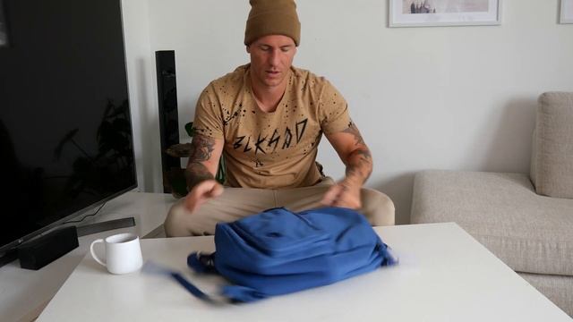 Unboxing/Reviewing The Nike Heritage Eugene Backpack (On Body) (23 L) 4K смотреть онлайн