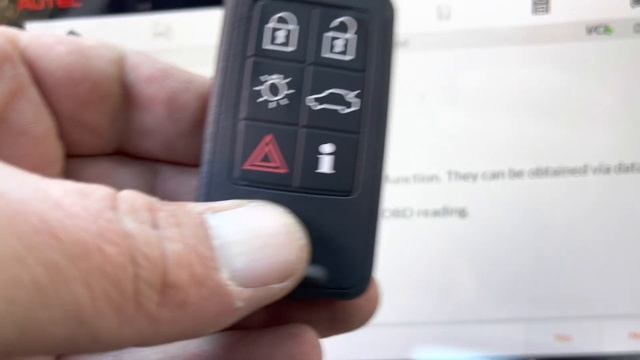 Volvo XC70 Key Programming With Autel IM608 смотреть онлайн