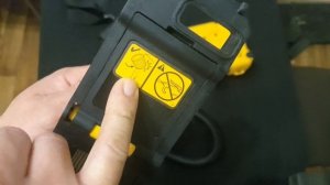 Промышленный аккумуляторный пылесос DEWALT DWH161