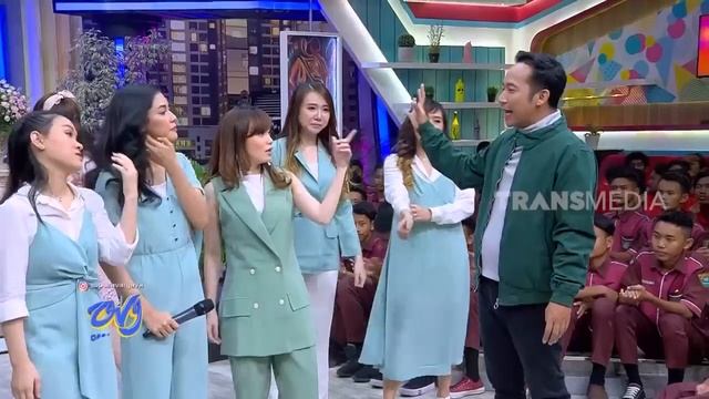 Rina Nose Ajari Koreografi Eks Cherrybelle | OPERA VAN JAVA (18/11/19) Part 3 смотреть онлайн