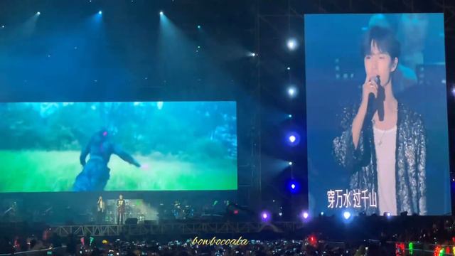 [Fancam] 191101 XiaoZhan & Wang Yibo Sings ‘Unrestrained’ At The Untamed Concert In Nanjing