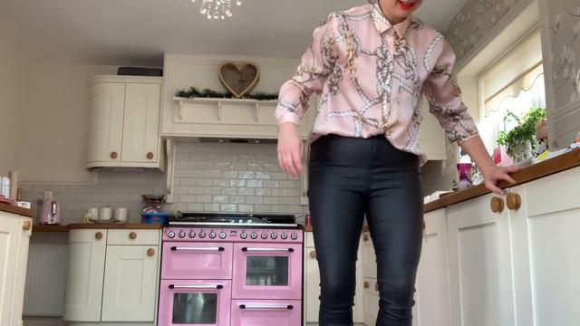 Ooooooo new shoes 👠 Unboxing irregular choice lady ban joe shoes reverse sequins смотреть онлайн