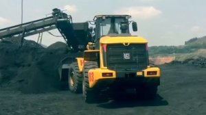 Фронтальный погрузчик LiuGong CLG855H в работе